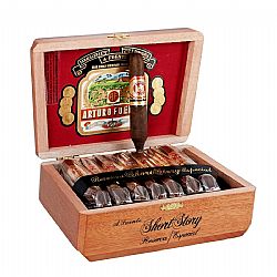Arturo Fuente Hemingway Short Story Natural (Box of 25)